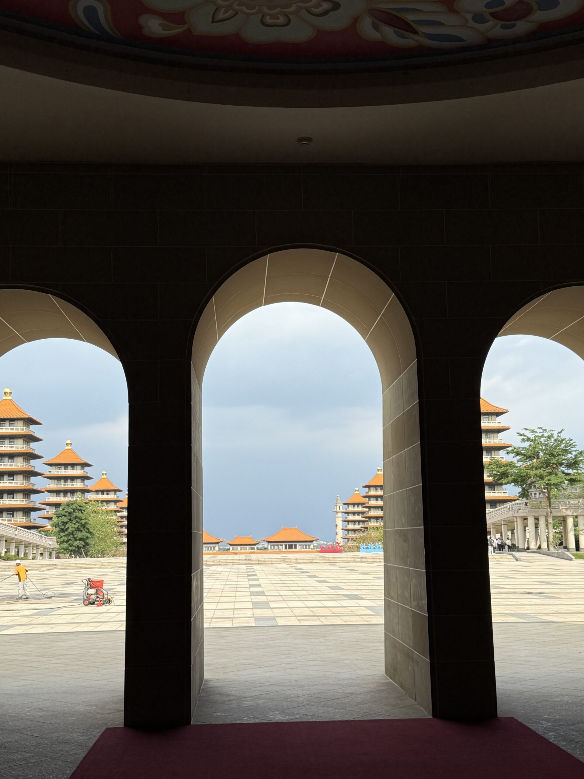 Tainan – Kommunikation, tempel & systrarna