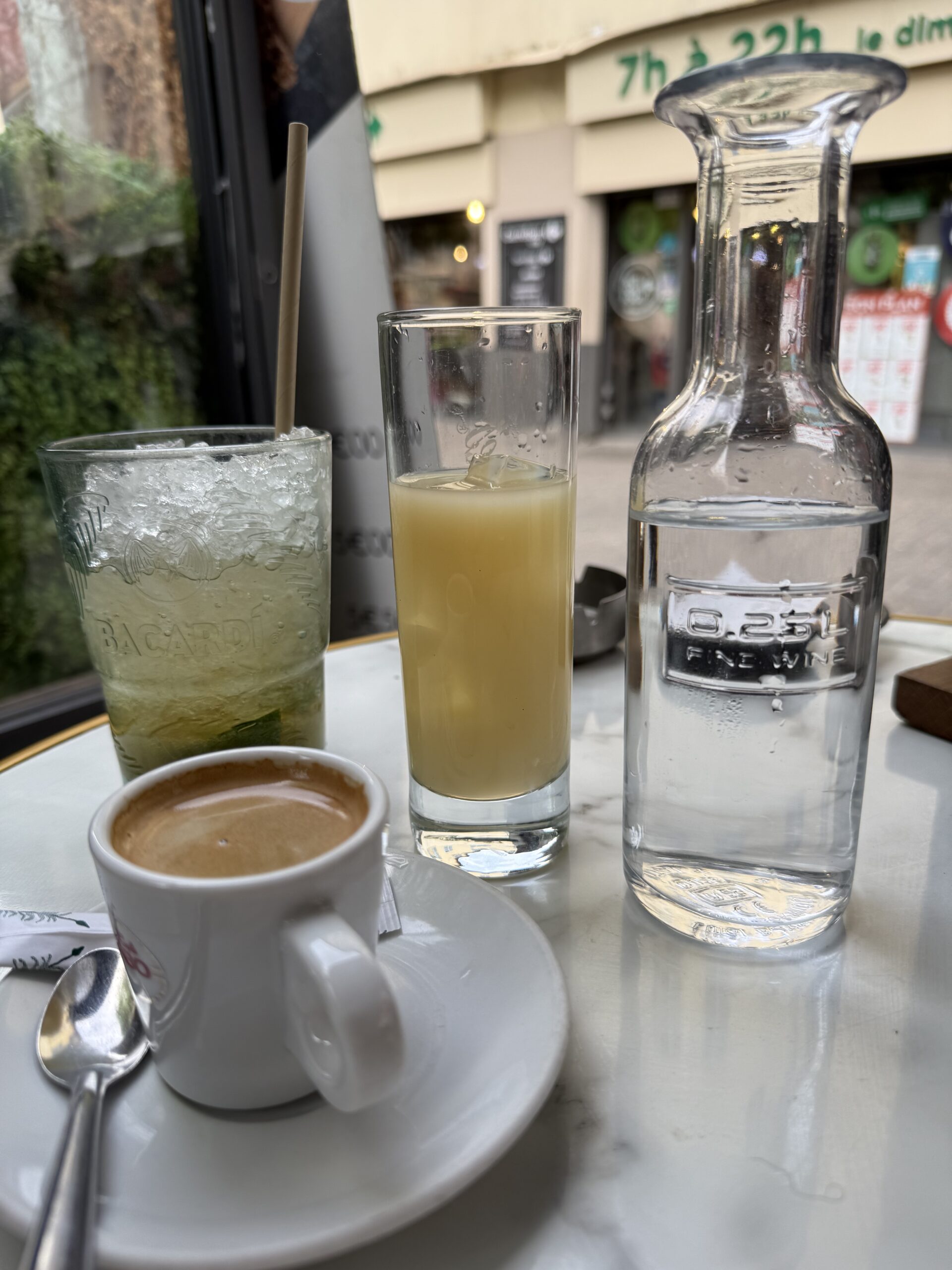 Antibes- fortsatt sjuk och ynklig